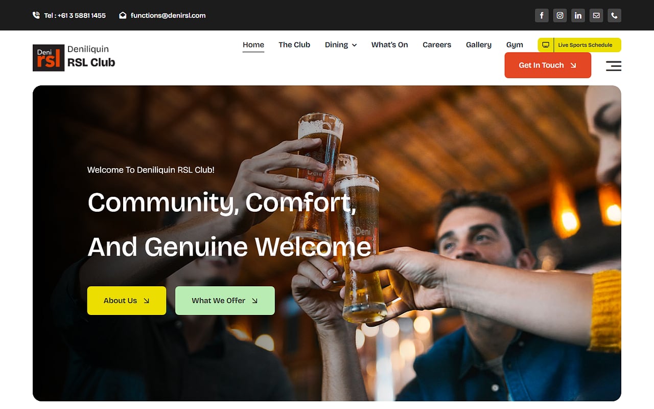 A club, online